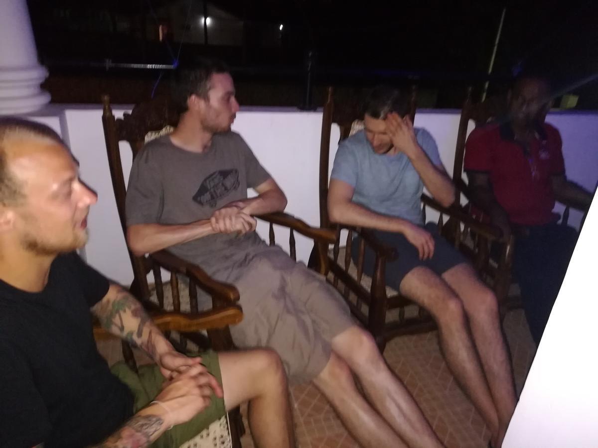 Eos Hostels Ettukala Екстериор снимка