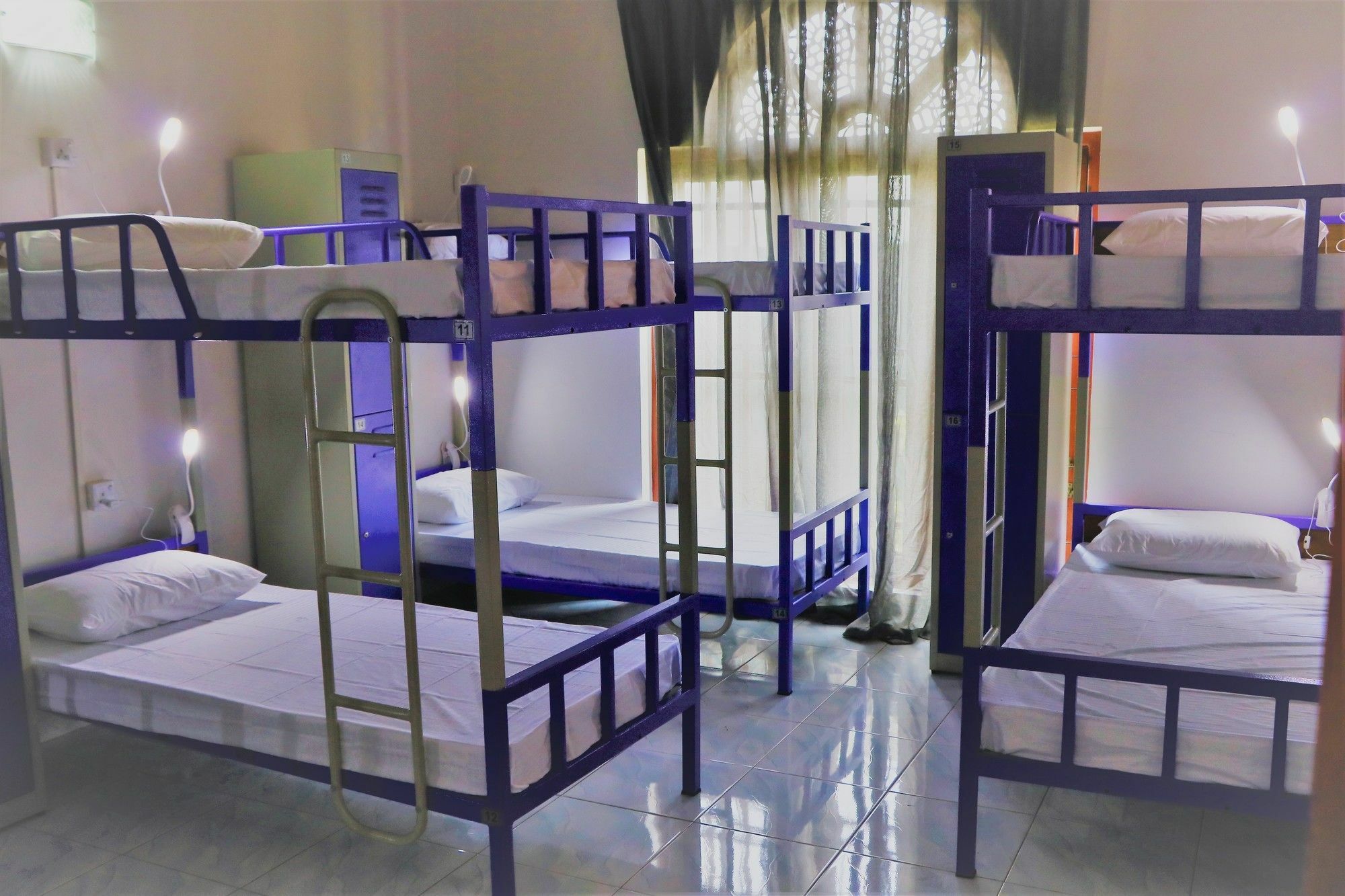 Eos Hostels Ettukala Екстериор снимка