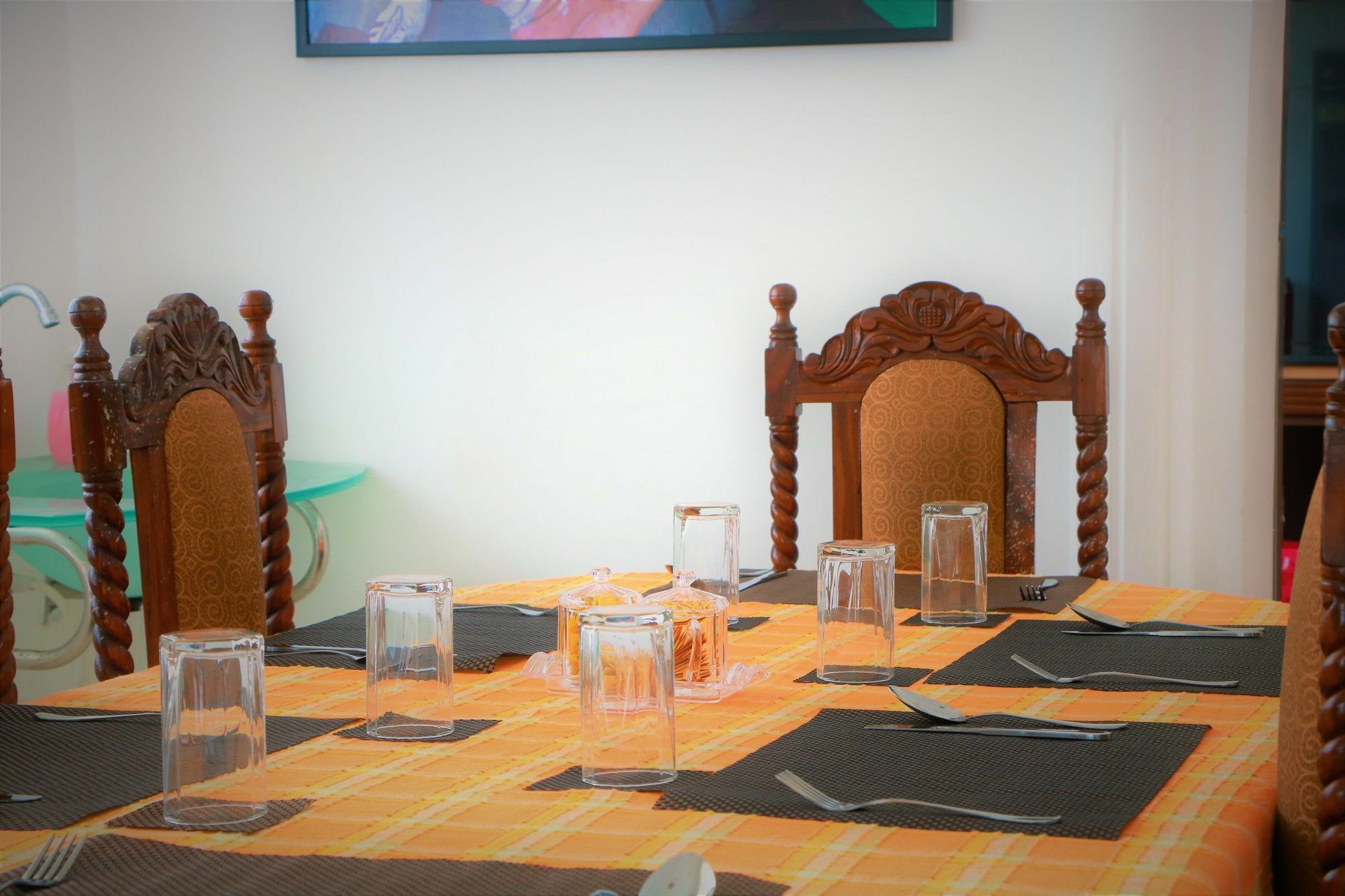 Eos Hostels Ettukala Екстериор снимка